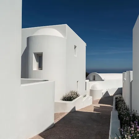 Oikos Santorini Living Concept 5* Fíra