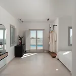 Oikos Santorini Living Concept Szálloda 5*