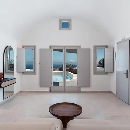 Ξενοδοχείο Oikos Santorini Living Concept Φηρά