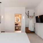 Hotel Oikos Santorini Living Concept 5*